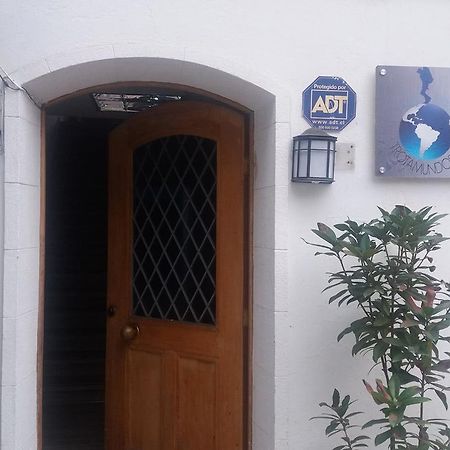 Trotamundos Hostal Santiago du Chili Extérieur photo