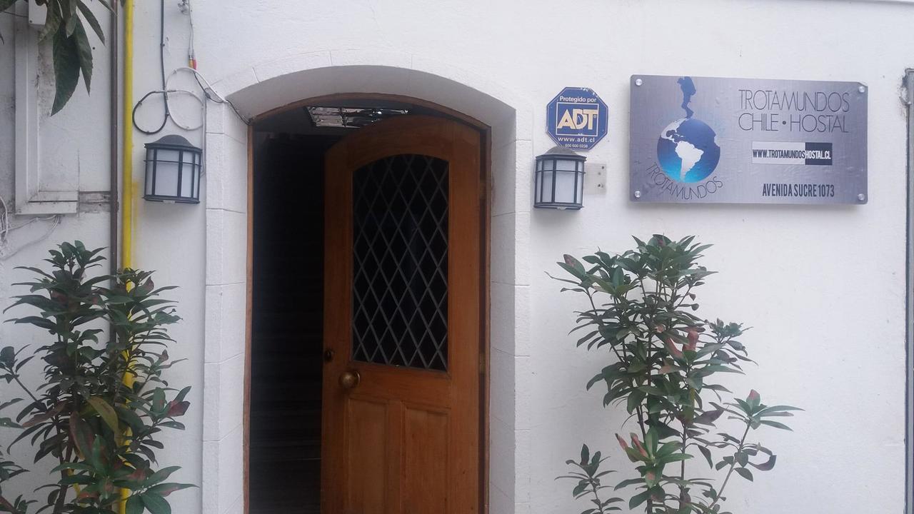 Trotamundos Hostal Santiago du Chili Extérieur photo